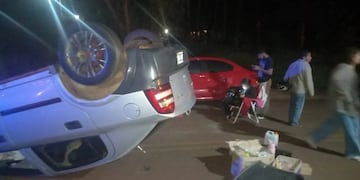 Choque y vuelco en Posadas.