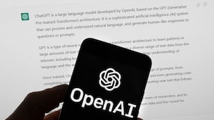 ChatGPT registra una caída de interés en Google: ¿Qué otras herramientas de Inteligencia Artificial buscan los argentinos? (Foto AP/Michael Dwyer)