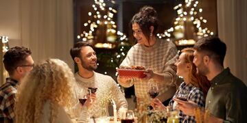 Unas festividades seguras y saludables dependen, en gran medida, de prácticas cuidadosas en la preparación y manipulación de los alimentos.