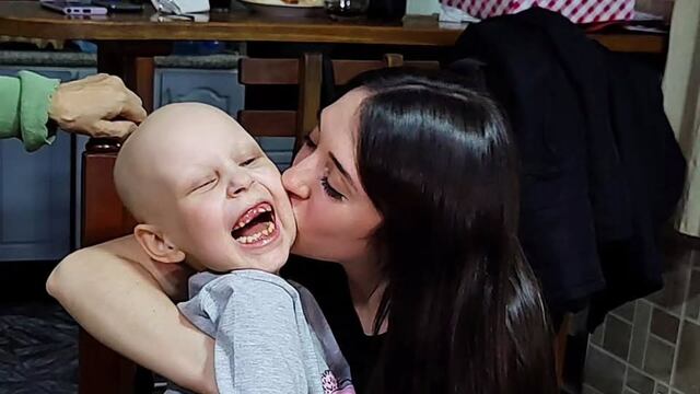 En Córdoba, le robaron el celular con los recuerdos de su hija muerta.