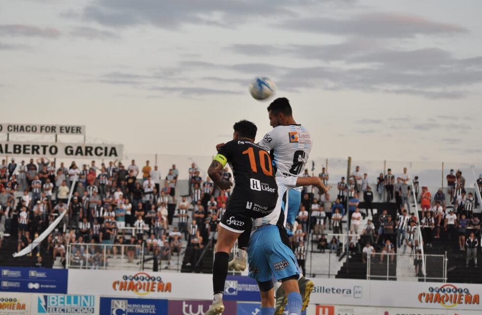 Racing empató en Chaco, mantuvo la ventaja en la cima y con un triunfo más jugará la final por el ascenso