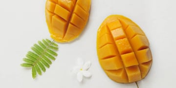 El mango es una fruta deliciosa y altamente nutritiva que proviene de la India. Además de su sabor agradable, el mango ofrece una serie de beneficios para el cuerpo. (Unsplash)