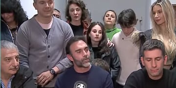 Los precandidatos locales de La Libertad Avanza Mario Nallar, Ezequiel Atauche y Manuel Quintar, en conferencia de prensa tras confirmarse la tendencia ampliamente favorable para ellos en Jujuy.