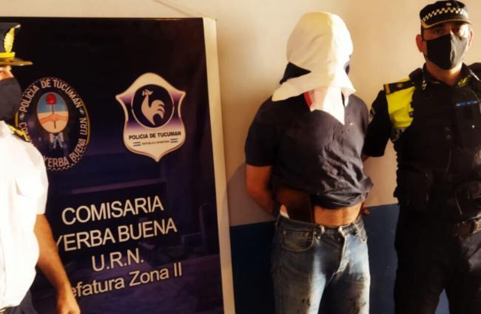 Un hombre armado ingresó a una oficina e hirió gravemente a una mujer