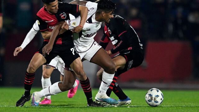 El equipo rojinegro venció en casa