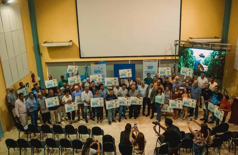 Entregaron aportes a productores de la región