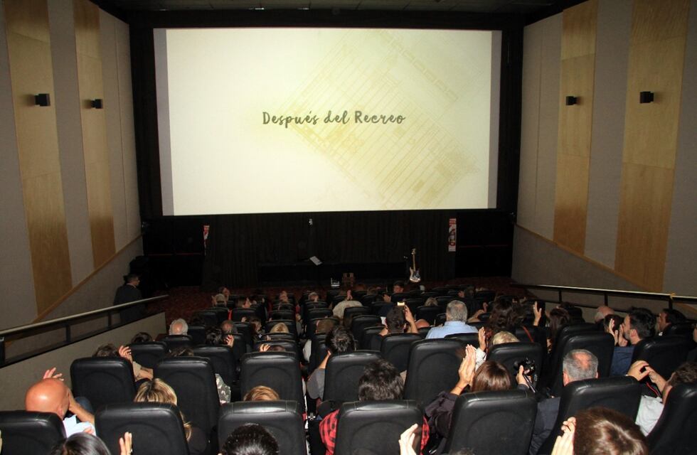 En Mar del y en CABA: DESPUÉS DEL RECREO estrenó a sala llena y enfrenta su primera semana en pantalla grande