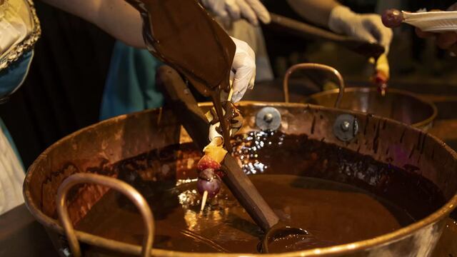 Un pueblo de Córdoba organizó una fiesta con chocolate para toda la comunidad y entrada gratis.