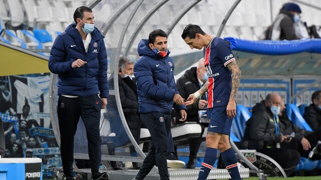 El ex Manchester United y Real Madrid pidió el cambio en el primer tiempo. (AFP)