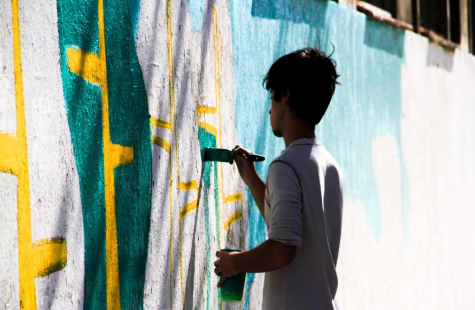 Los murales de Mario Lange dan vida a la ciudad
