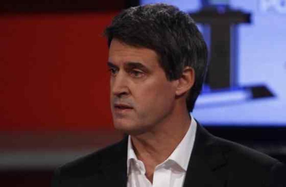 Alfonso Prat-Gay criticó las medidas económicas adoptadas por el Gobierno y el plan “platita para todos”