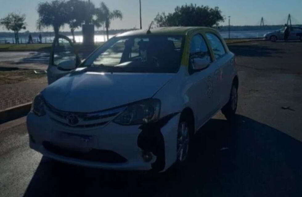 Posadas: un taxi atropelló a una mujer en la costanera de la ciudad