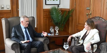 El mandatario tucumano y la legisladora nacional analizaron los temas legislativos que impactarán en la provincia.