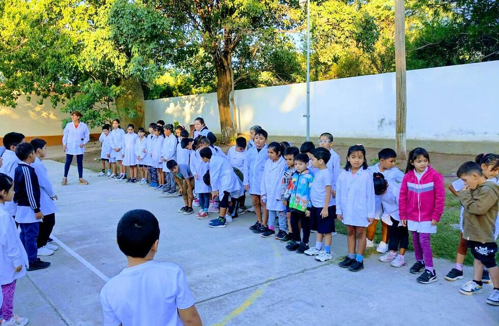 Escuela Primaria 225y un acto de concientización y de memoria