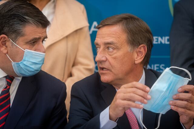 Rodolfo Suarez en la Asamblea Legislativa.