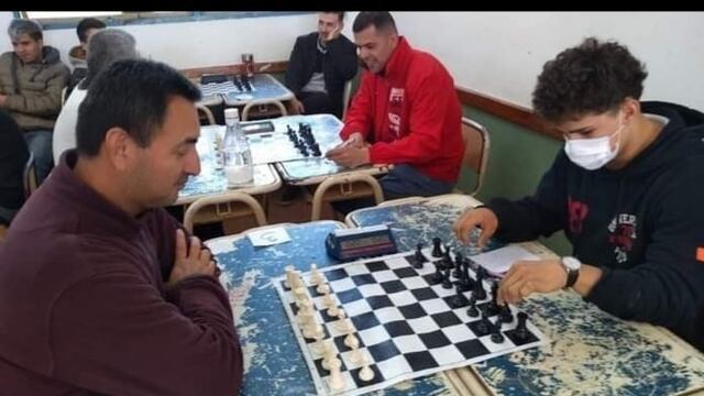 Puerto Iguazú acompañó a competidores a participar del Gran Prix Misionero de Ajedrez.