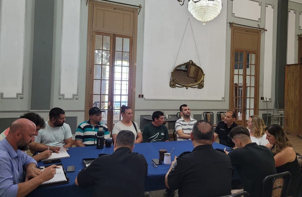 Seguridad: vecinales se reunieron con funcionarios en la Jefatura