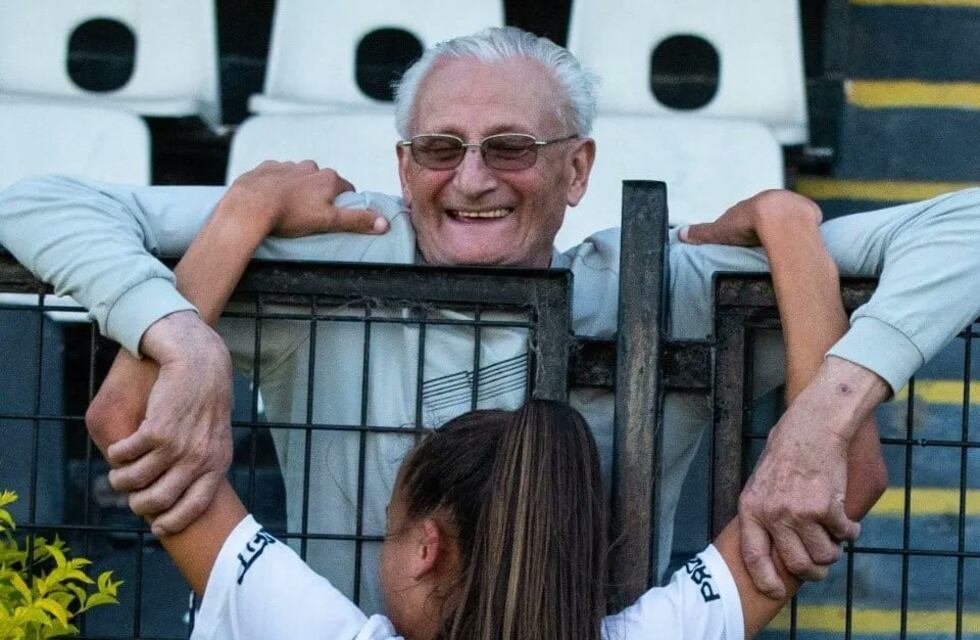 El particular ritual de “Pinoto”, el abuelo de la cordobesa Paulina Gramaglia, que emocionó a todos