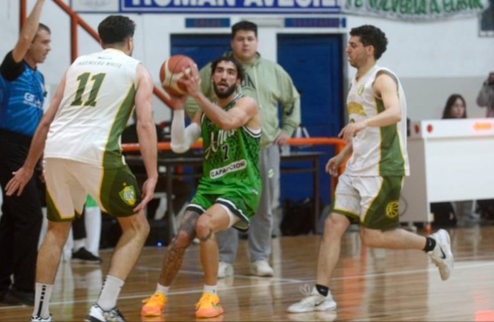 Básquet: Altense perdió en la última bola y el domingo buscará clasificar a playoff