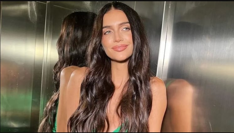 Zaira Nara 