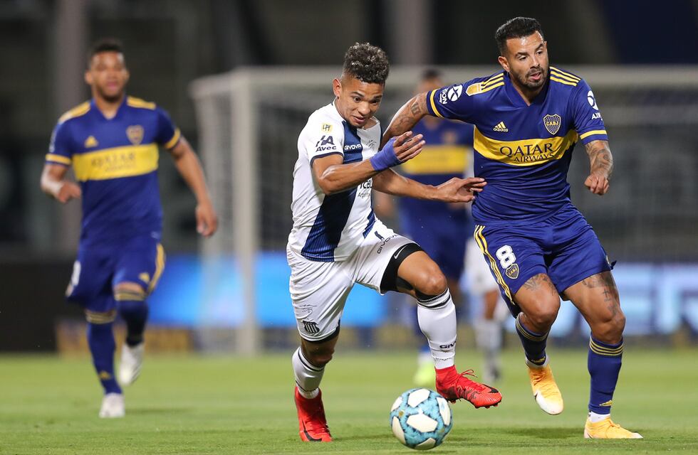 Talleres y Boca empataron sin goles en el Kempes y clasificaron a la Zona Campeonato