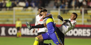 Boca vence a Always Ready por un penal con mucha polémica.