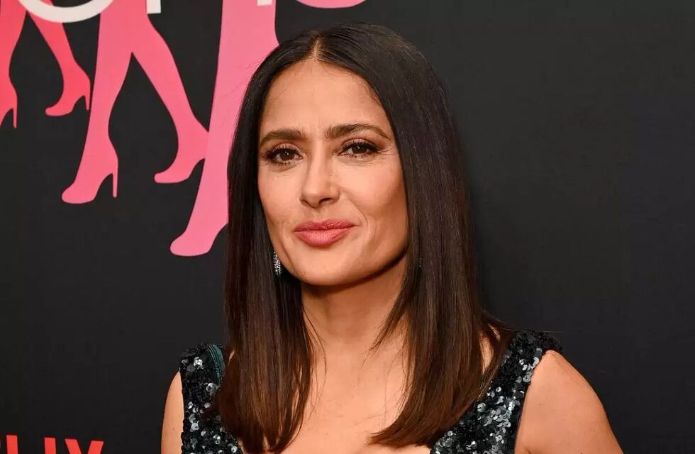 El problema fashion que tuvo Salma Hayek cuando intentaba subir a un yate