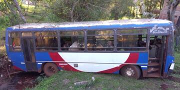 Siniestro vial en Oberá: tres tareferos heridos.