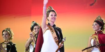 Carolina Sendra, reina de General Alvear, durante la elección en el anfiteatro Frank Romero Day.