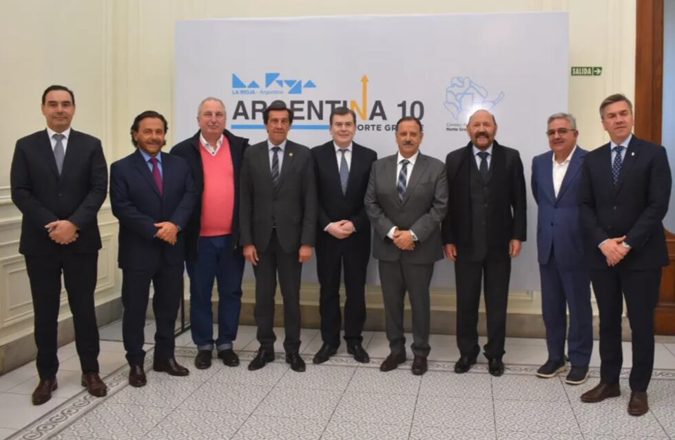 En reunión de gobernadores, Sadir habló de coparticipación, subsidios y corredor bioceánico