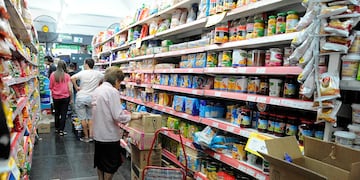 Extienden “Precios Máximos” hasta 8 de junio, pero eliminan el tope en varias categorías clave. Foto: Mariana Villa /Los Andes
