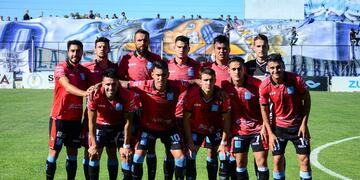 Estudiantes de Río Cuarto se trajo un triunfo importantísimo desde Puerto Madryn y se sigue acomodando en la tabla. (@EstudiantesRio4)