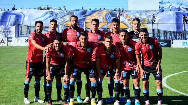 Estudiantes de Río Cuarto se trajo un triunfo importantísimo desde Puerto Madryn y se sigue acomodando en la tabla. (@EstudiantesRio4)