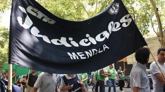 La Asociación Gremial de Empleados y Funcionarios del Poder Judicial, convocaron a un paro de actividades para mañana miércoles.