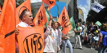 Sucesivas marchas de médicos y enfermeros en Córdoba, en los últimos meses.