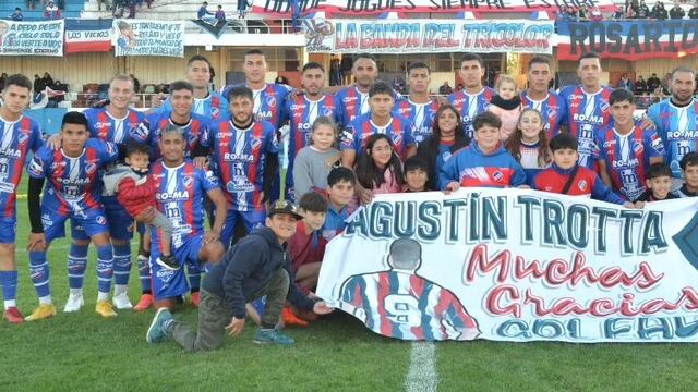 Con un triunfo, Agustín Trotta puso punto final a su carrera como futbolista. Convirtió 155 goles. (Foto: Prensa Rosario Puerto Belgrano).