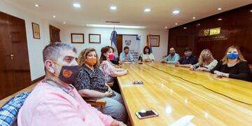 Gustavo Melella y su gabinete.