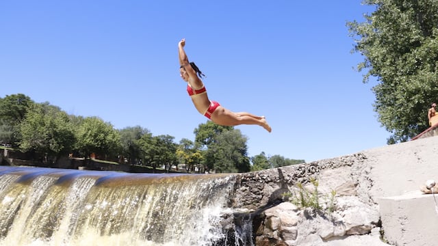 La Municipalidad de Villa Carlos Paz convoca a quienes quieran realizar el curso de guardavidas.