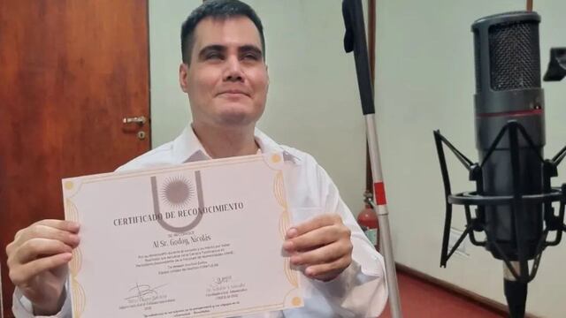 Nicolás Godoy, el primer periodista ciego de la Universidad Nacional del Nordeste.