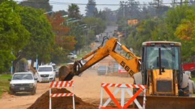 Obras de pavimentación en Concordia.