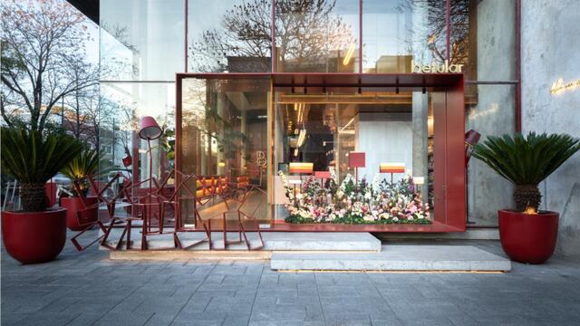 Fue a almorzar a Betular Pâtisserie y pidió un agua sin gas, una limonada, avocado toast, sándwich y de postre tiramisú: cuánto gastó