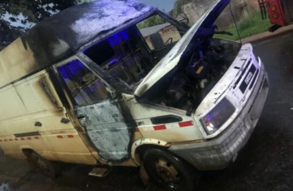 Detienen a un individuo acusado de quemar una traffic en Posadas