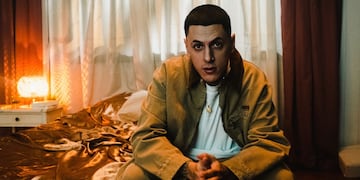 Acru muestra su lado más íntimo en “Malibú”, un R&B cargado de sensualidad