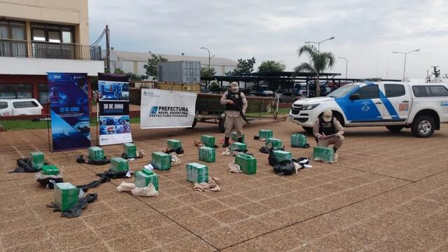 Decomisan marihuana transportada en una canoa en Posadas.
