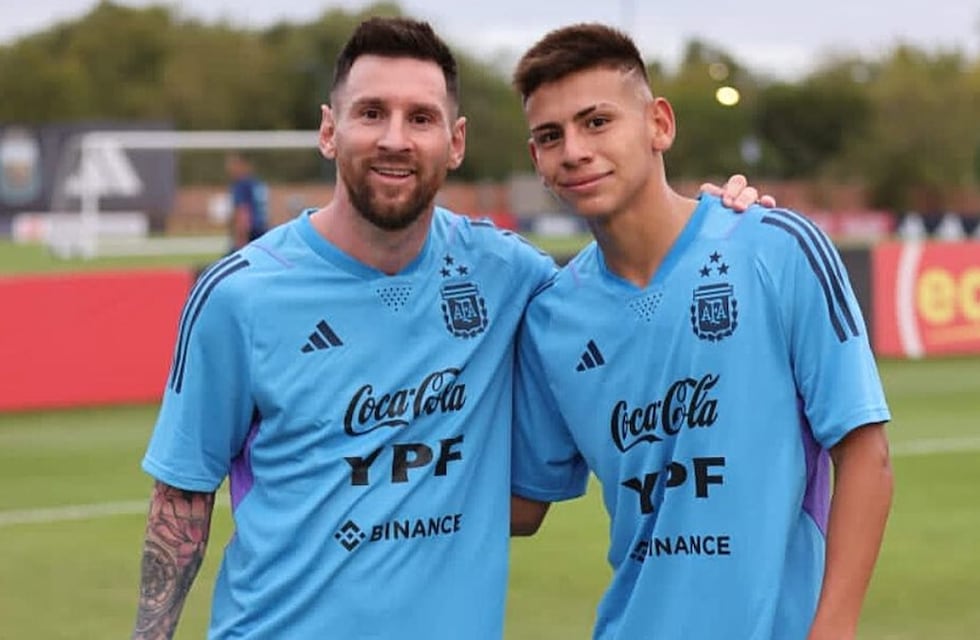El Diablito entrenó con la Scaloneta: el futbolista chaqueño cumplió su sueño de jugar junto a Messi