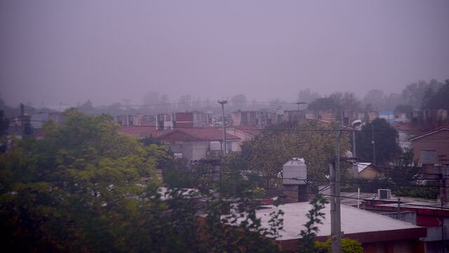 Clima con lloviznas y viento norte en la ciudad de Córdoba. (Pedro Castillo / La Voz)