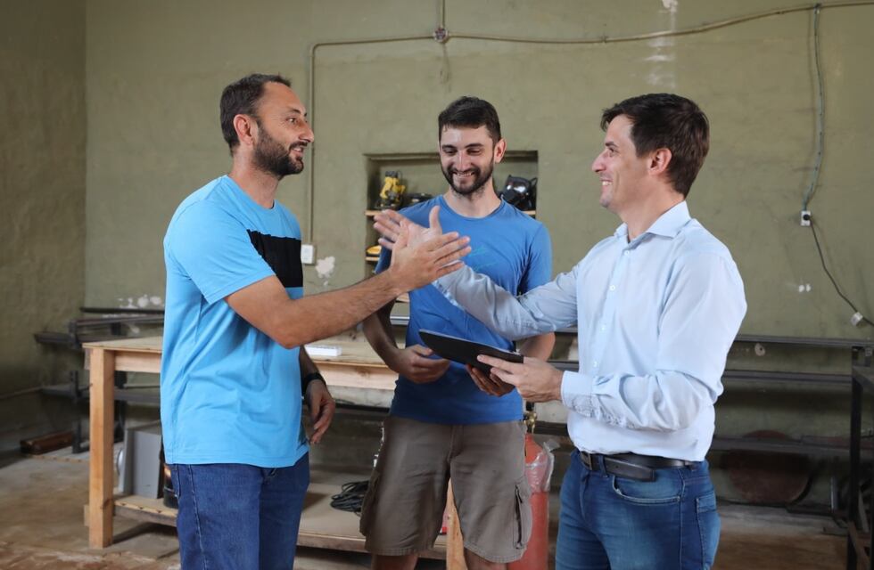 El Intendente entregó nuevos créditos de Rafaela Impulsa