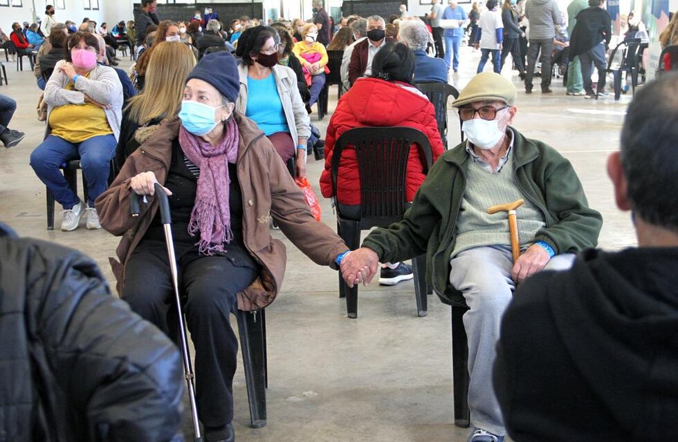 Ha sido difícil pero no se pierde la esperanza: adultos mayores de Las Heras contaron su realidad pandémica