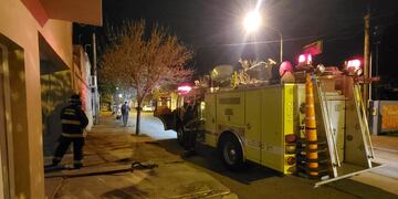 Los bomberos actuaron en un departamento del barrio 9 de Julio