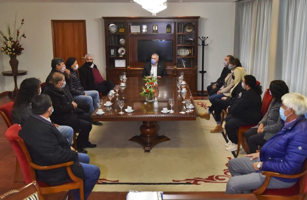 Jaldo se reunió con dirigentes de diferentes localidades del Este de la provincia